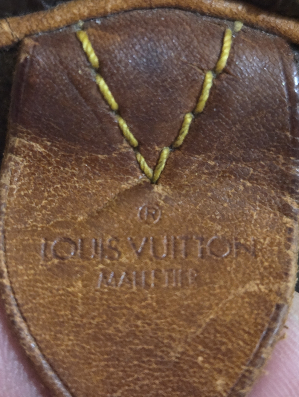 '91 AUTH. LV Malletier - Picture 4 of 14